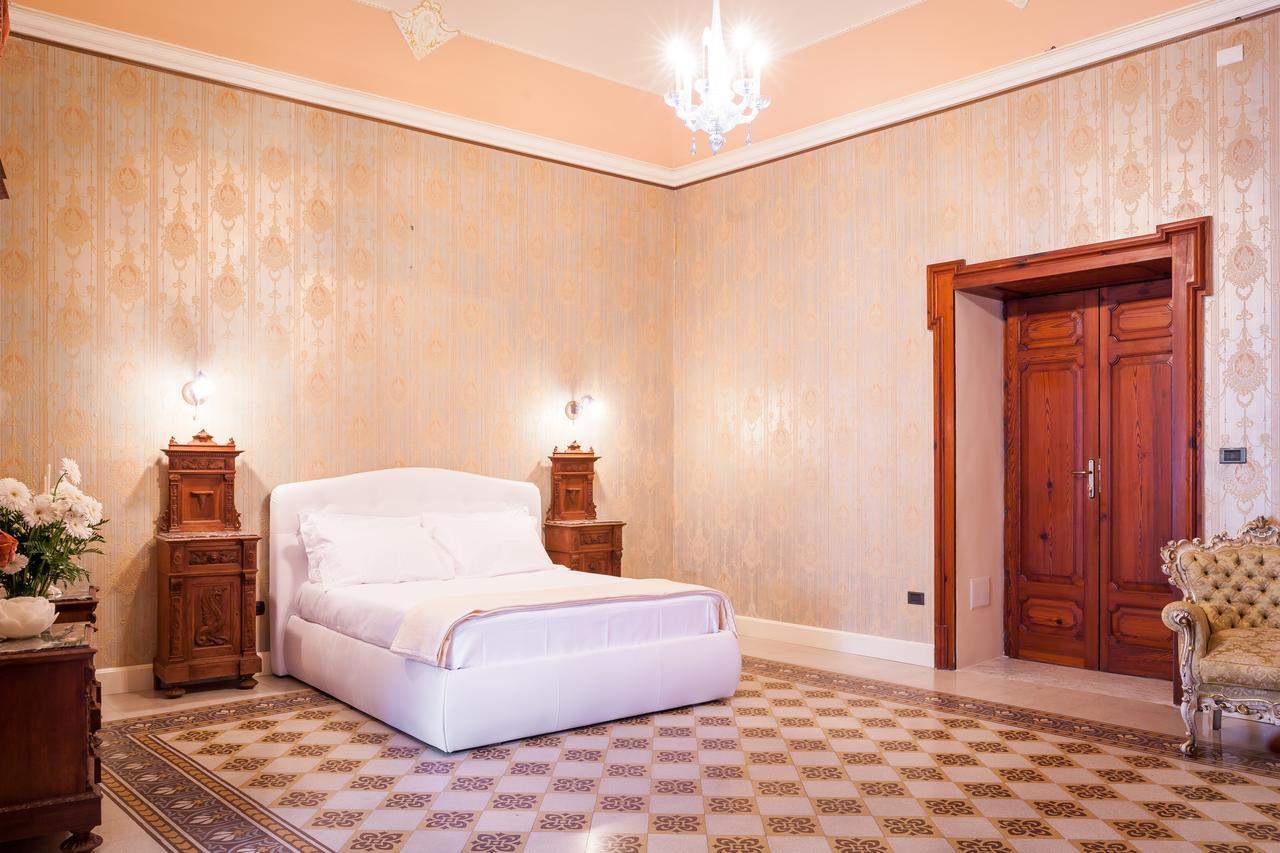 Bed and Breakfast Palazzo Montalbano à Scicli Extérieur photo